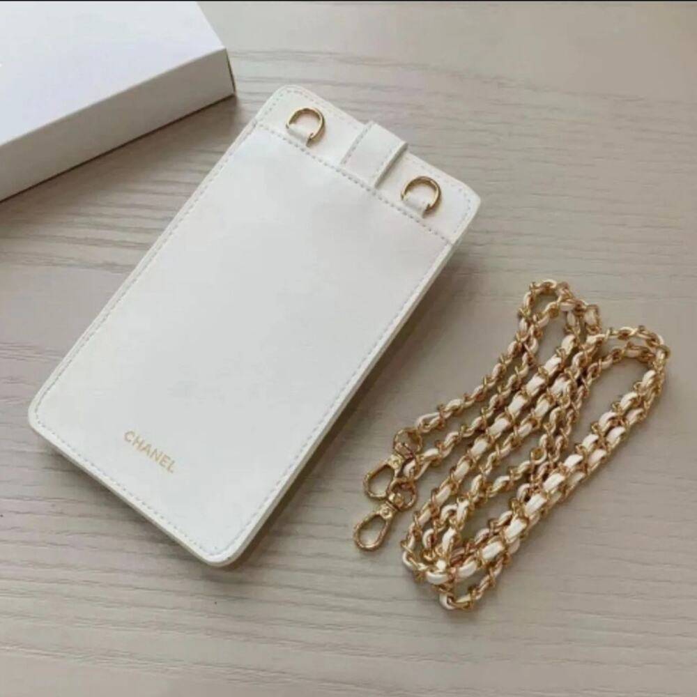 Chanel White Coco Crush Phone Case Crossbody Quilted New - Picture 2 of 5